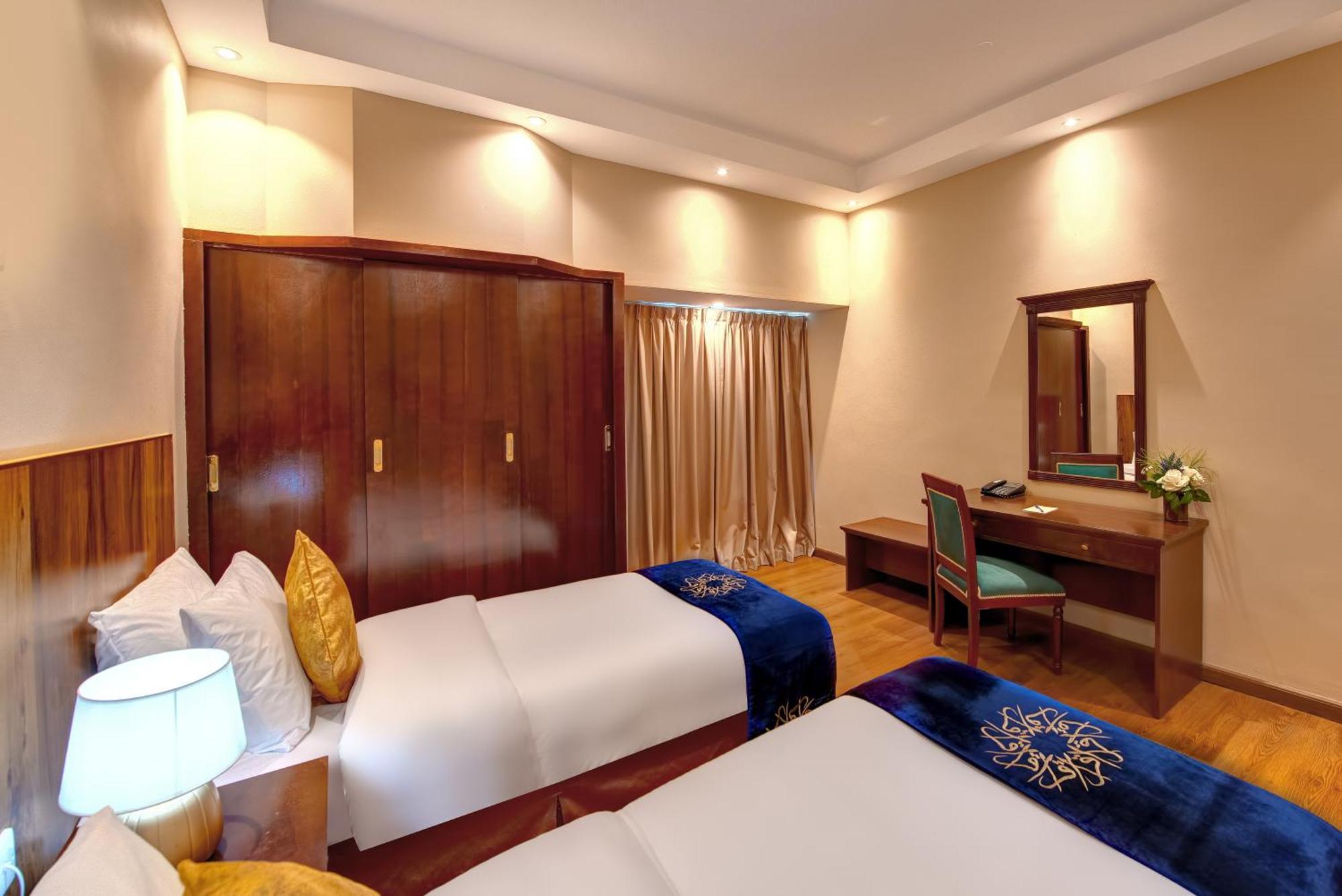 Hotel Al Bustan Flats Sharjah Esterno foto