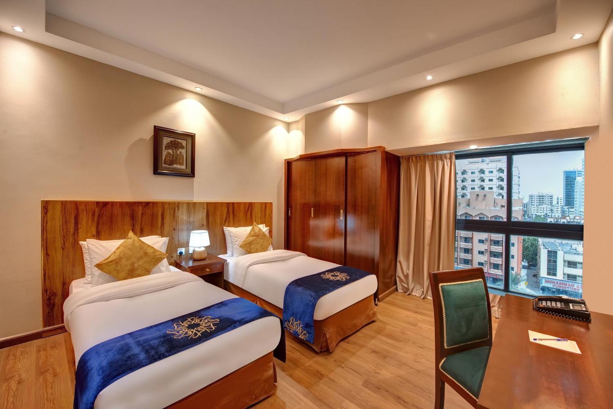 Hotel Al Bustan Flats Sharjah Esterno foto